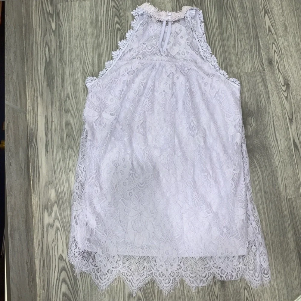 SOLD Light lavender lace detail high neck top size small
(paper + tee) - Picture 3 of 16